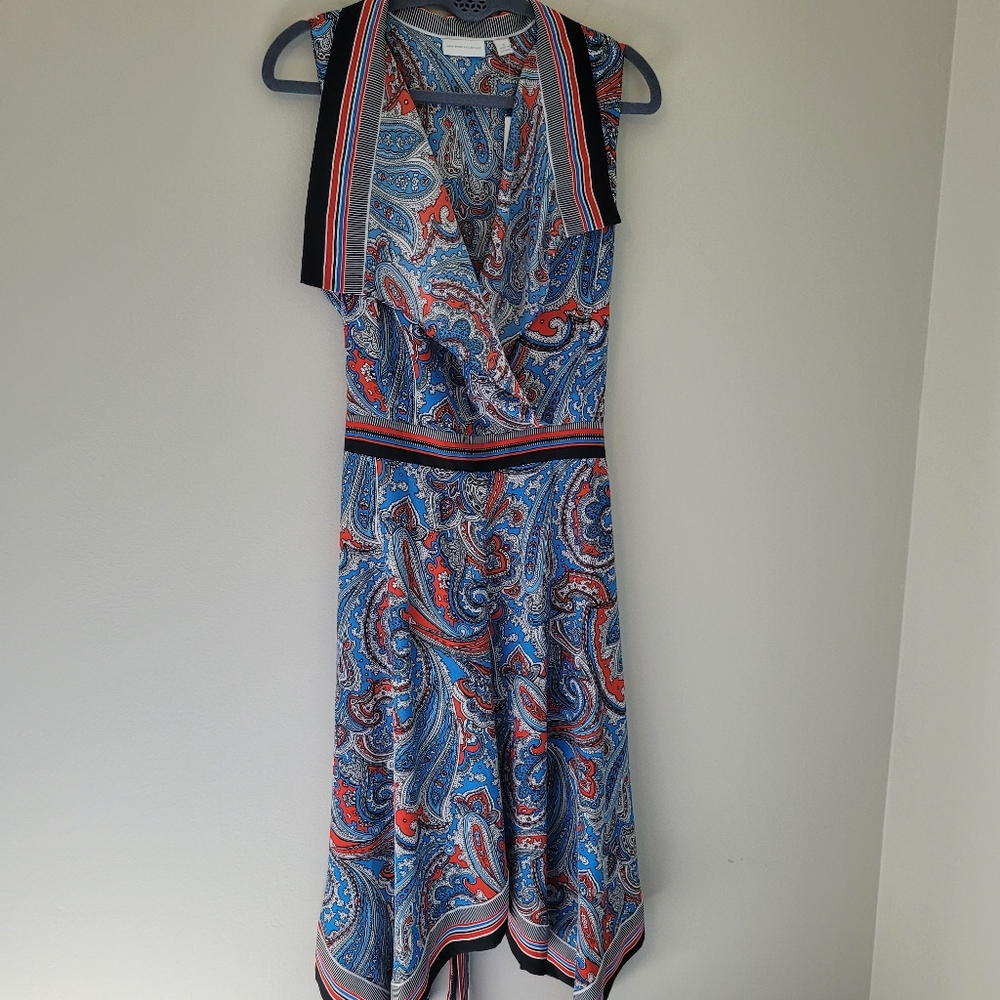 New York & Co Red and Blue Paisley Dress NWT Factory Size Tag Defect